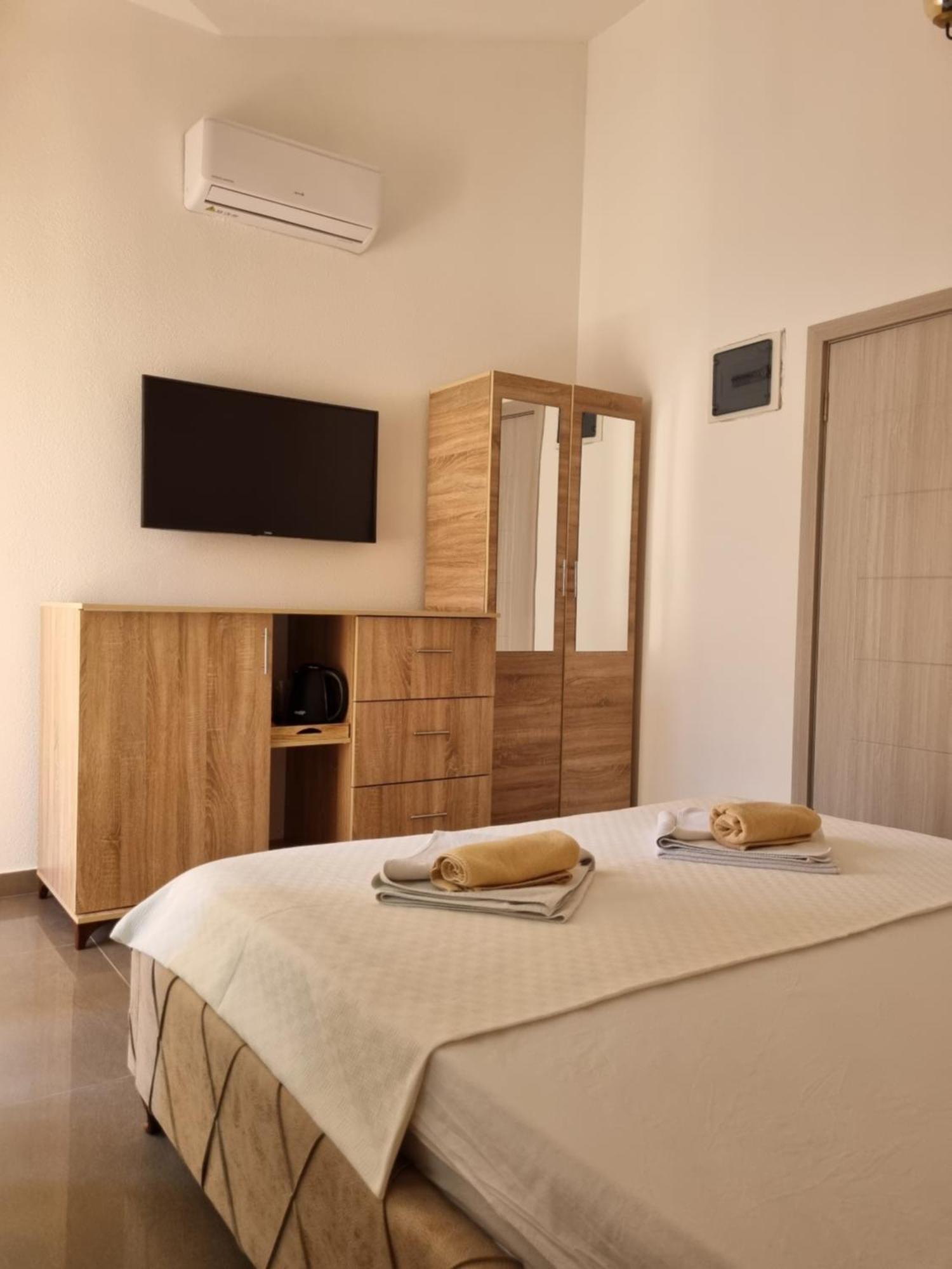 Apartmani Mihailovic Budva Ngoại thất bức ảnh