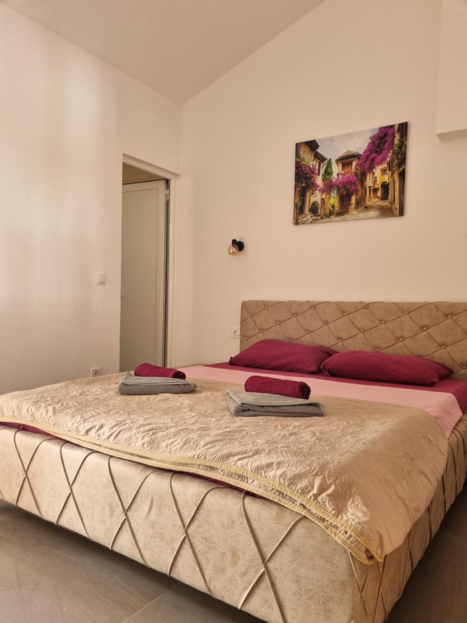 Apartmani Mihailovic Budva Ngoại thất bức ảnh