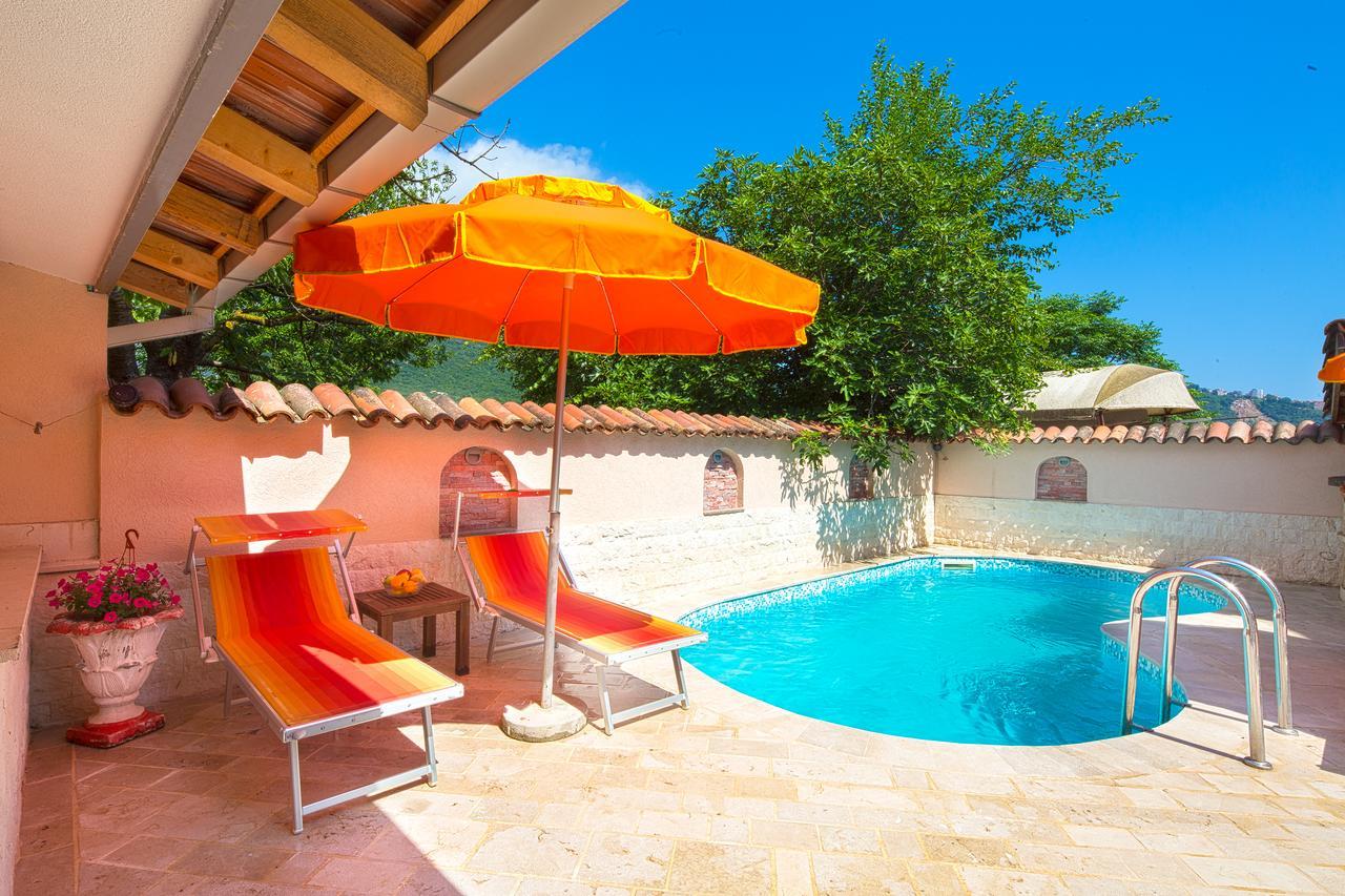 Apartmani Mihailovic Budva Ngoại thất bức ảnh